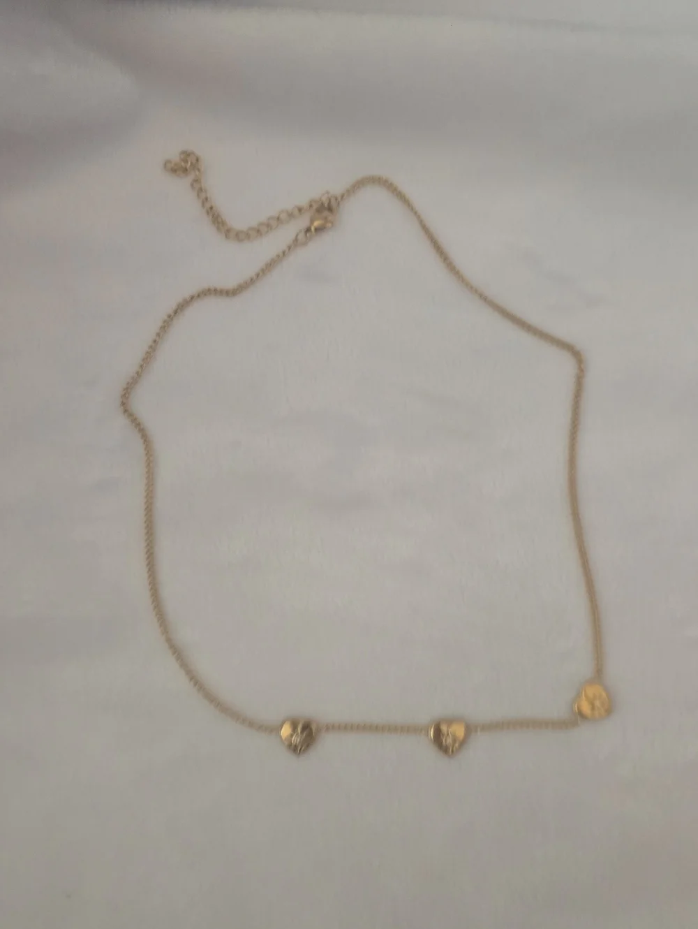 J Slides Gold Heart Link Necklace with Three Hearts